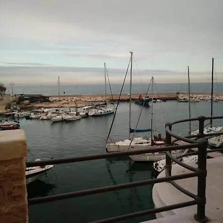 Ilfarodelmediterraneo Апартаменты Джовинаццо