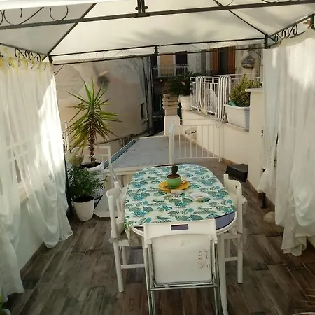 Ilfarodelmediterraneo Апартаменты Джовинаццо